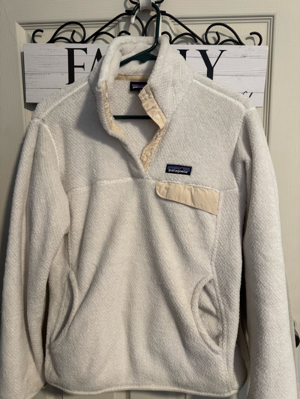 Patagonia Cream and Light Tan Snap-T Fleece Pullover
